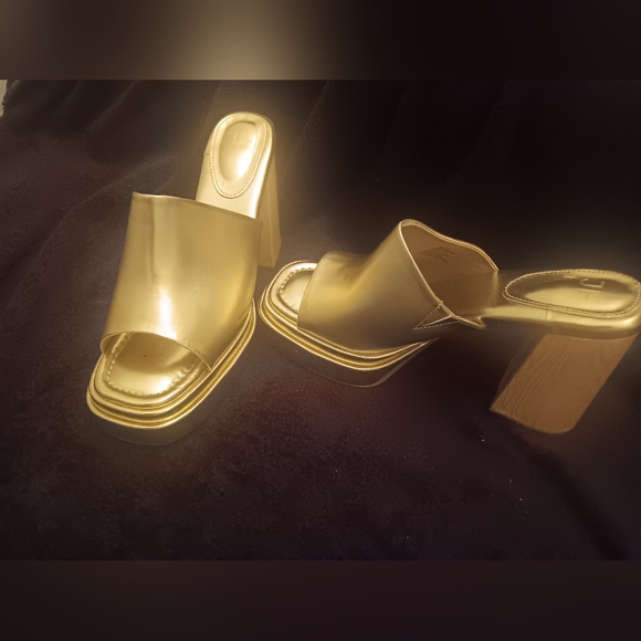 Bristol Block Heel Sandals Sz 8 - Picture 2 of 6